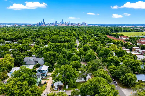 Avenue F, Austin, TX 78752