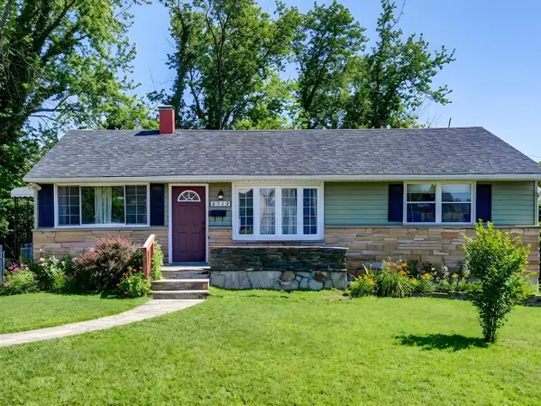 2712 Burridge Rd, Parkville, MD 21234-4009