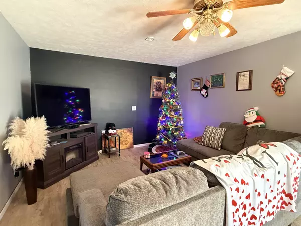 1008 18th Avenue, Franklin, NE 68939