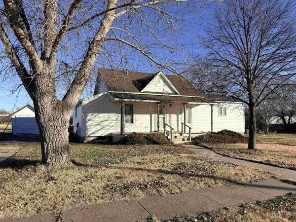 1008 18th Avenue, Franklin, NE 68939