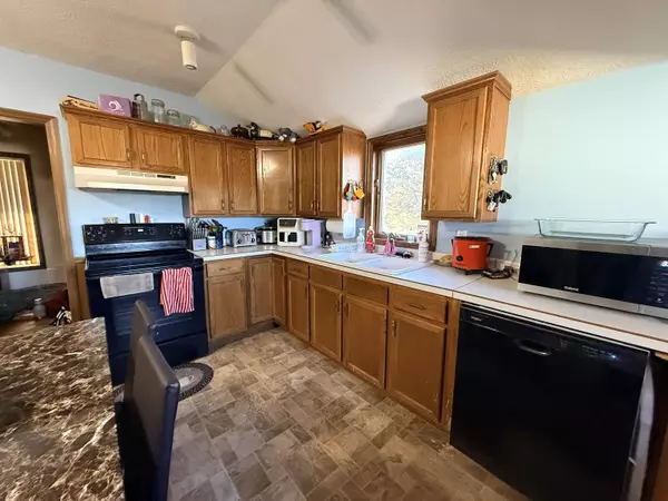 1008 18th Avenue, Franklin, NE 68939