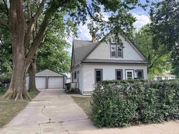 702 E 2nd Street, Minden, NE 68959
