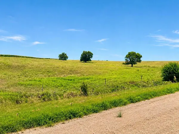 602 39 Road, Minden, NE 68959