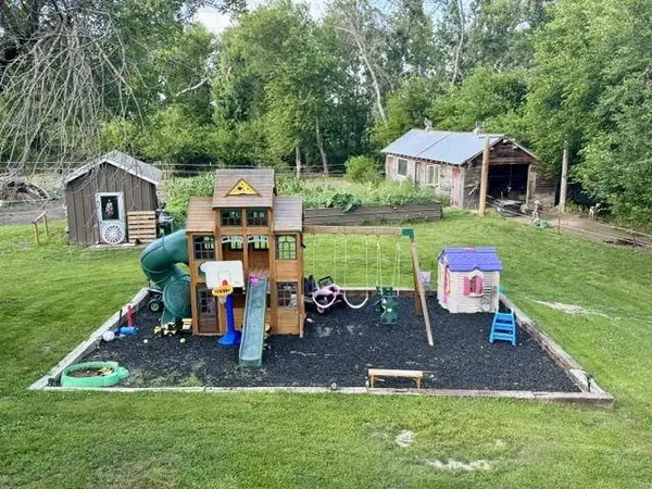 602 39 Road, Minden, NE 68959
