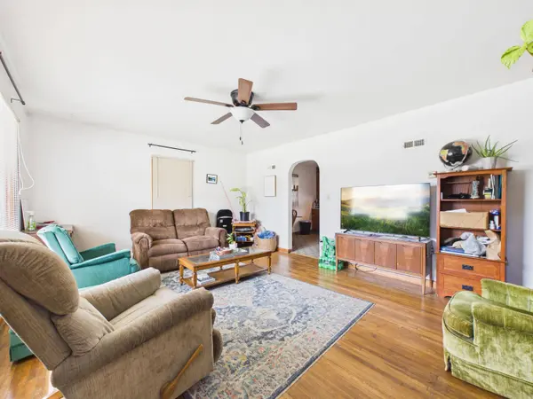 618 E 1st, Minden, NE 68959