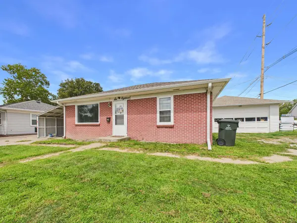618 E 1st