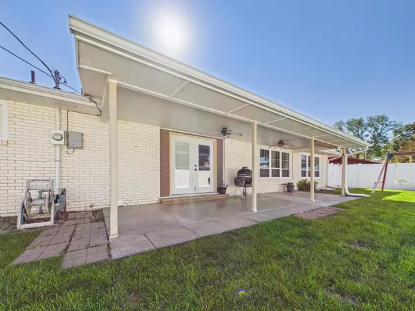 165 N Hillcrest Drive, Minden, NE 68959
