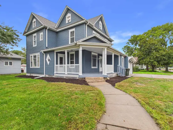 311 N Hubbard