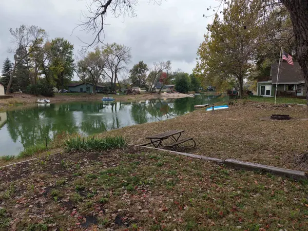 6 El Charman, Gibbon, NE 68840
