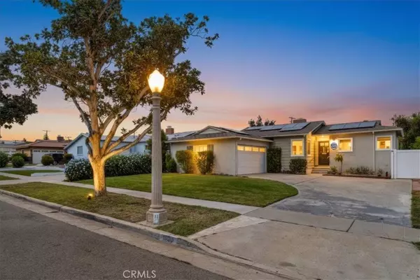 1033 E Francis St, Corona, CA 92879