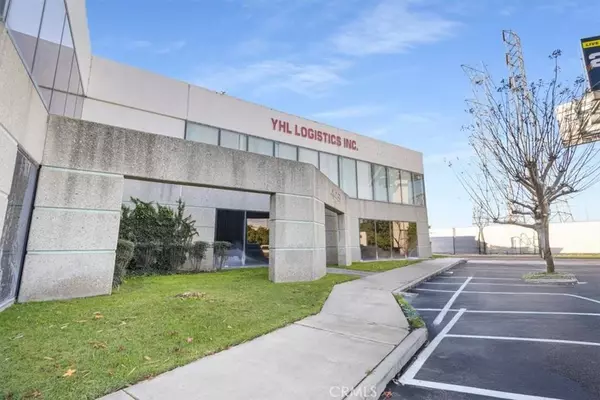 446 Cloverleaf Dr, Baldwin Park, CA 91706