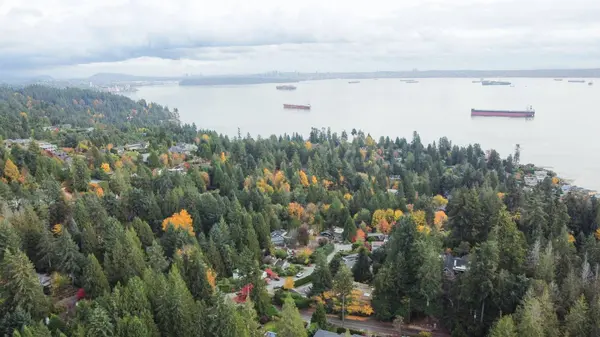 4670 Willow Creek RD, West Vancouver, BC V7W 1C2