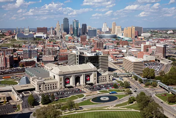 Why Businesses Are Leaving Missouri for Kansas—and What That Means for Local Real Estate,Emanuel Blando