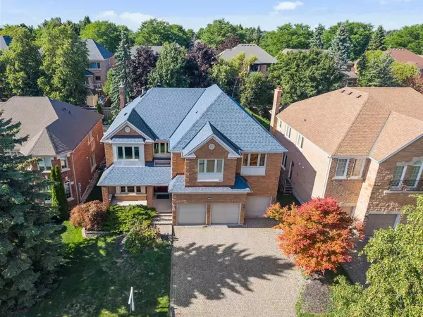 Discover the Beauty of Stonehaven Living — 959 Lockwood Circle, Newmarket,Grace Simon | New Doors Group | eXp Luxury