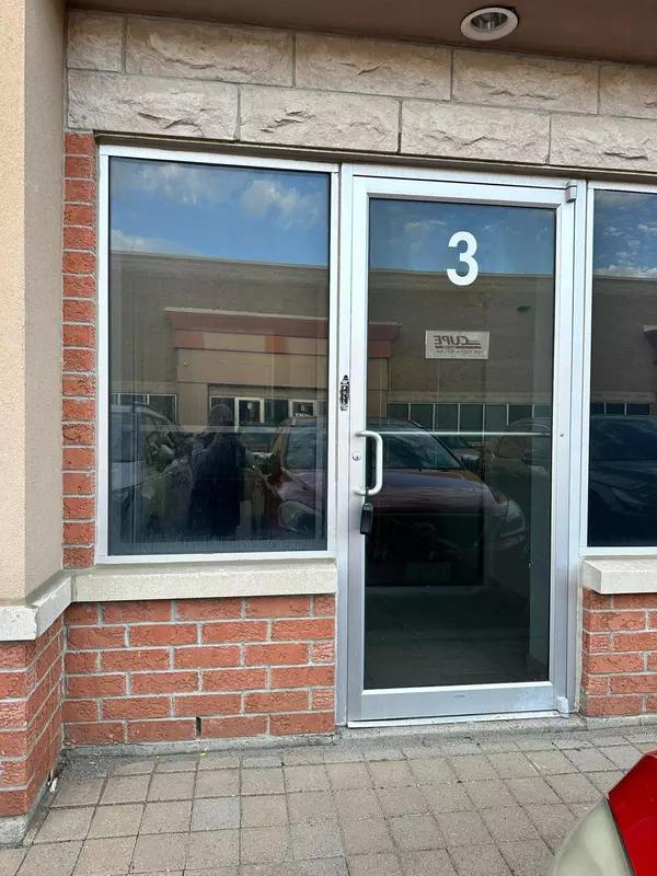 1150 Kerrisdale BLVD #3, Newmarket, ON L3Y 8L3