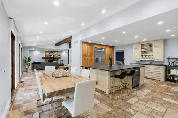 816 Norwick RD, Newmarket, ON L3X 1K8