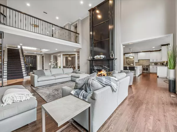 08-47610-Bellagio-Dr-Northville-MI-48167-WindowStill-18