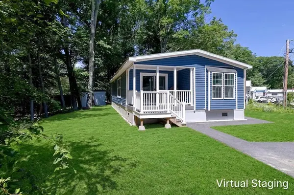 139 Robinhood DR, Exeter, NH 03833