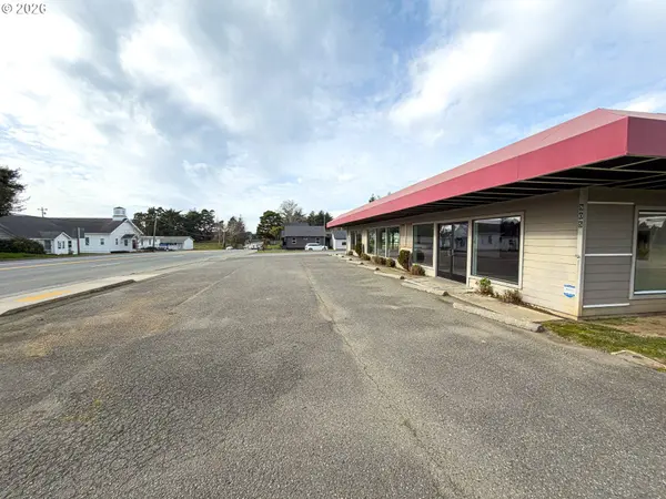 805 HWY 101, Bandon, OR 97411
