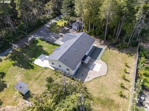 88057 PARK LN, Bandon, OR 97411