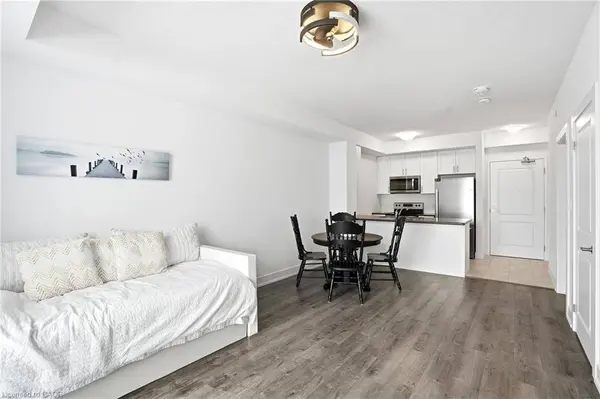 460 Dundas Street E #803, Waterdown, ON L8B 2A5