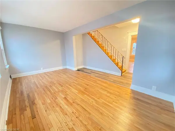 168 Garside Avenue N, Hamilton, ON L8H 4W6