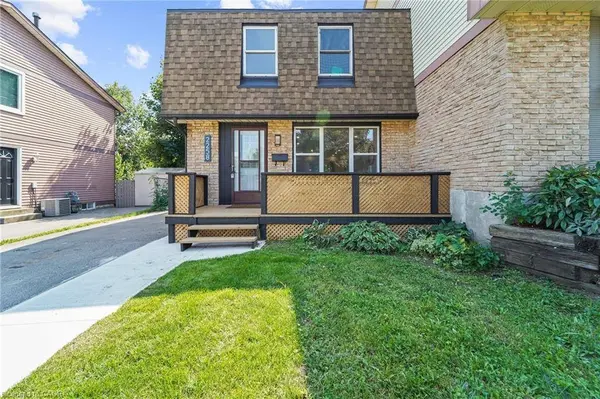 2258 Manchester Drive, Burlington, ON L7P 3W2