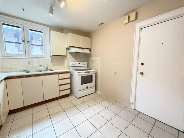 507 Aberdeen AVE, Hamilton, ON L8P 2S6