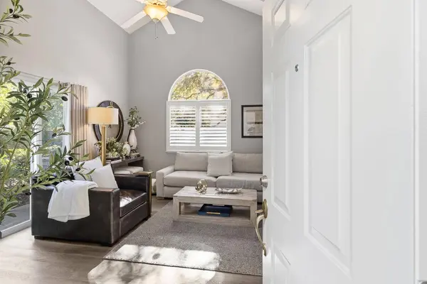 750 Shasta Oaks Ct., Roseville, CA 95678