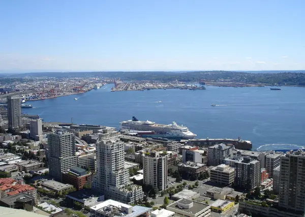 skyline-176943_1920
