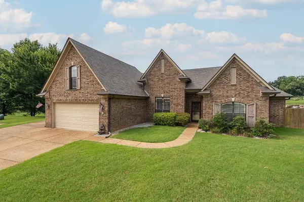 7295 SHADOW RUN LN, Bartlett, TN 38002