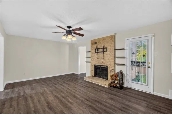 2254 MANGUM DR, Memphis, TN 38134