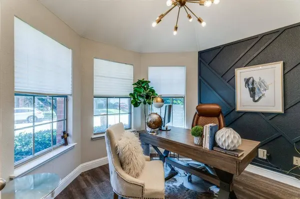 8929 Brook Hill Lane, Fort Worth, TX 76244