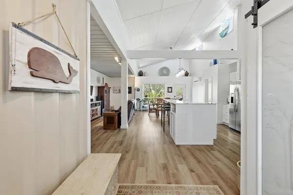 395 Lone Trail, Rhome, TX 76078