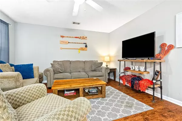 544 W GLENN AVE #108, Auburn, AL 36830