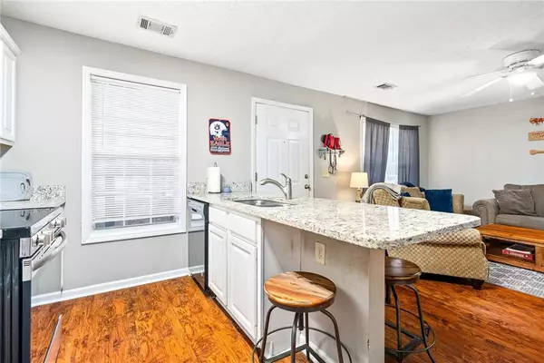 544 W GLENN AVE #108, Auburn, AL 36830