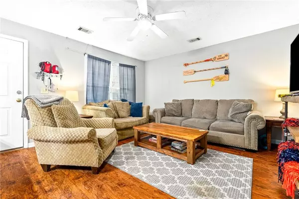 544 W GLENN AVE #108, Auburn, AL 36830