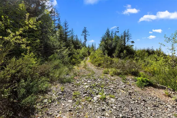 4229 Goldstream Heights Dr, Malahat, BC V8H 2J1