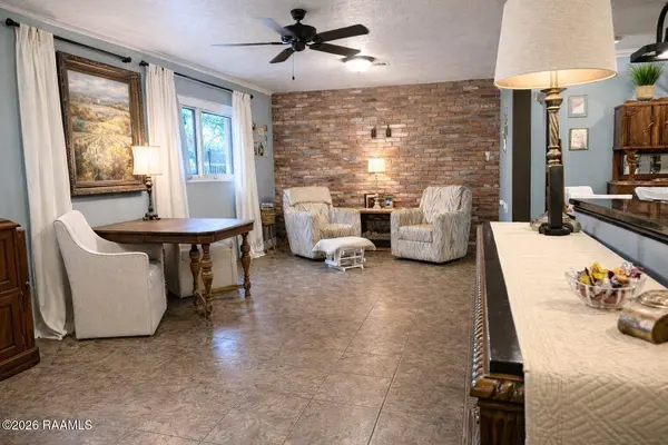 1306 W Kent DR, Sulphur, LA 70663