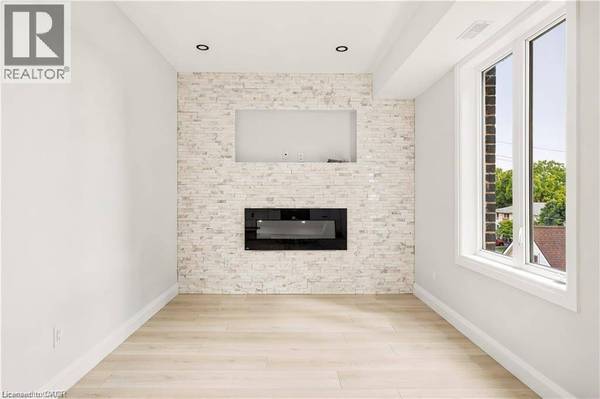129 ST GEORGE Street, Kitchener, ON N2G2T2