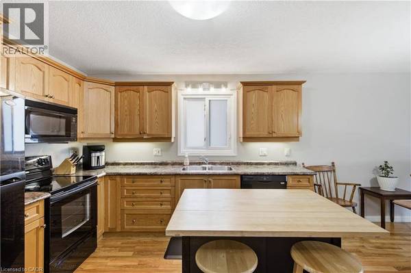 138 STIEFELMEYER Crescent, Baden, ON N3A4L4