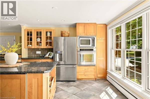 290 BRIDGEPORT Road E, Waterloo, ON N2J2L1