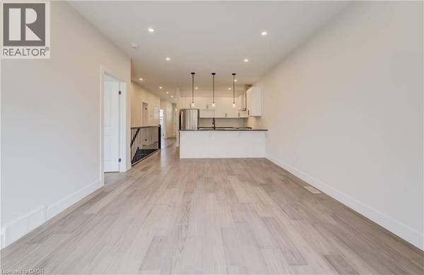 12 WASHINGTON ST #103, Norwich, ON N0J1P0