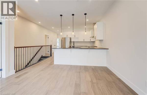 12 WASHINGTON ST #103, Norwich, ON N0J1P0