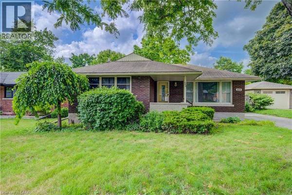 244 ROYAL Street, Waterloo, ON N2J2J2
