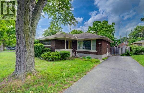 244 ROYAL Street, Waterloo, ON N2J2J2