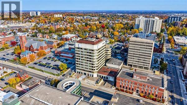 30 DUKE ST W #103