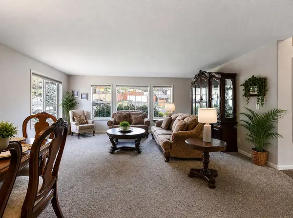 2212 Kimberly DR, Klamath Falls, OR 97603