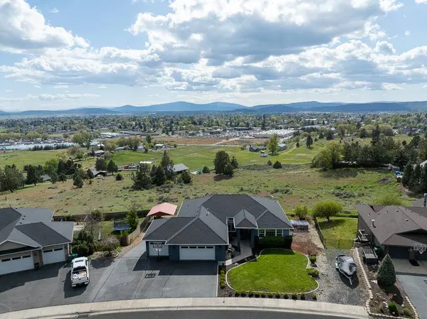 2212 Kimberly DR, Klamath Falls, OR 97603