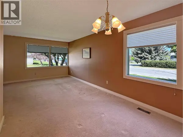 2501 3rd Street S, Cranbrook, BC V1C4W4